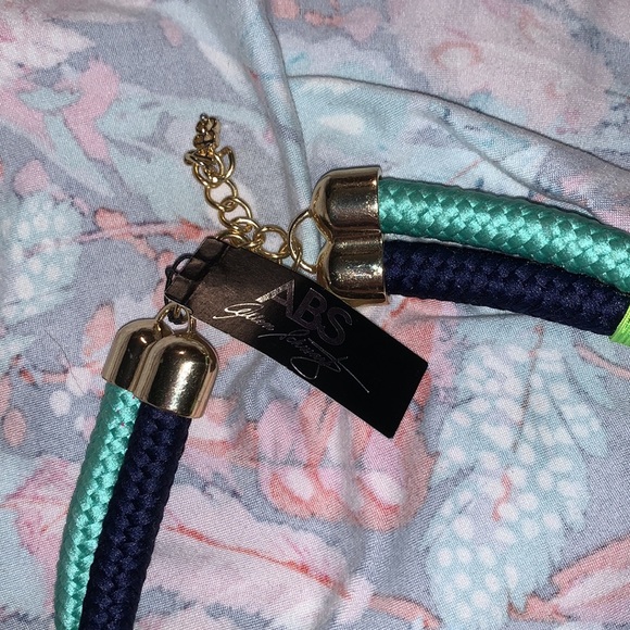 Necklace ✨ - Picture 5 of 6